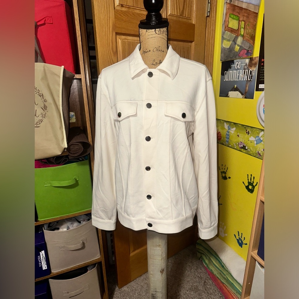 SAMMY B NWT CREAM JACKET